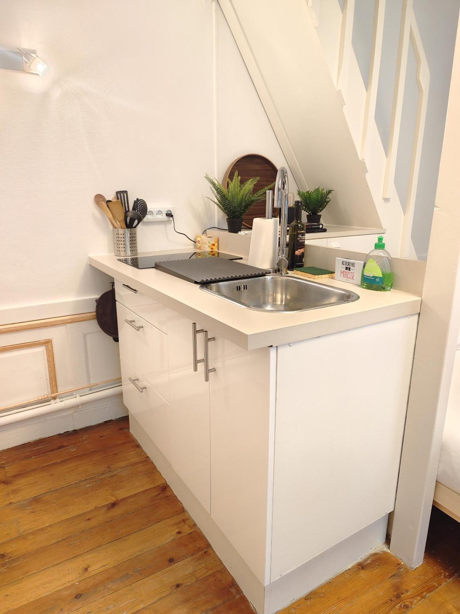 Studio Lumineux Et Fleuri Idealement Situe Appartement Caen Buitenkant foto